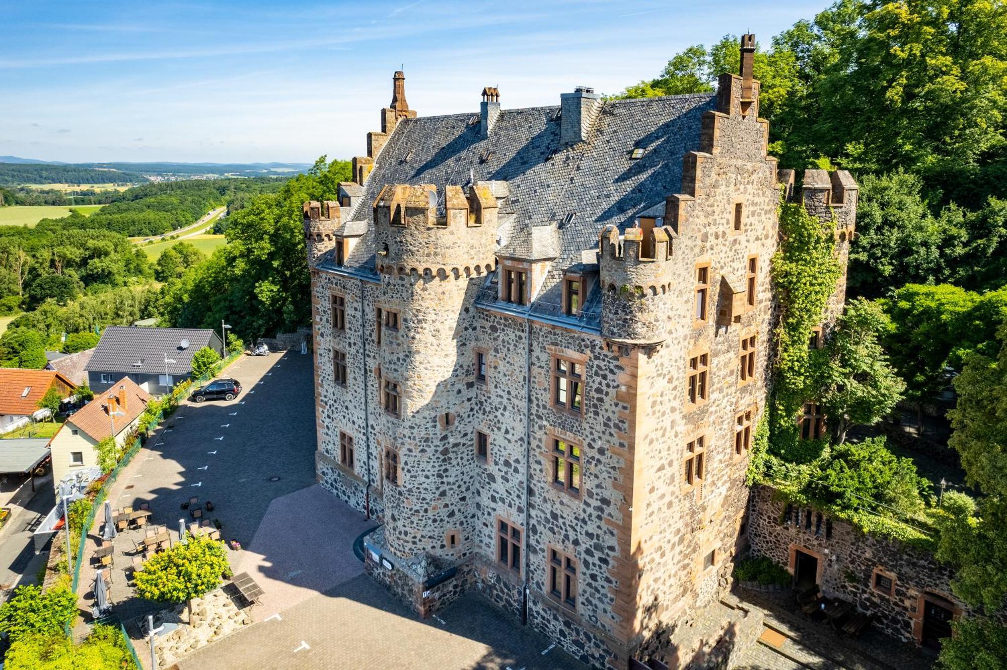 ホテル ブルク シュタウフェンベルク Staufenberg  エクステリア 写真